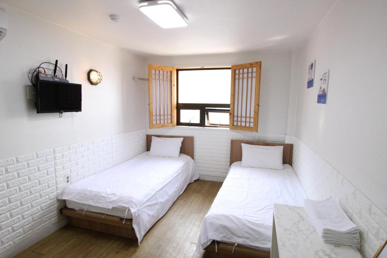 Hotel Golden Park Myeongdong Seoul Exterior photo
