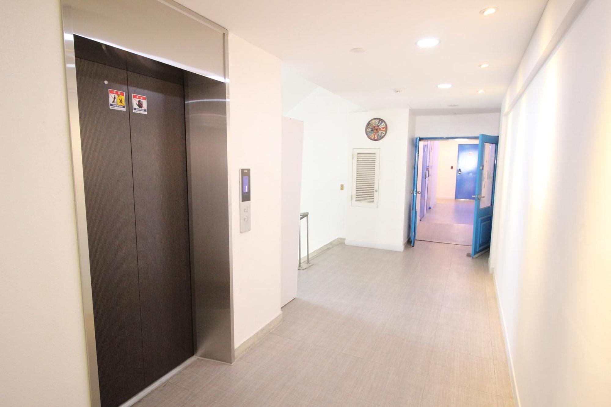 Hotel Golden Park Myeongdong Seoul Exterior photo