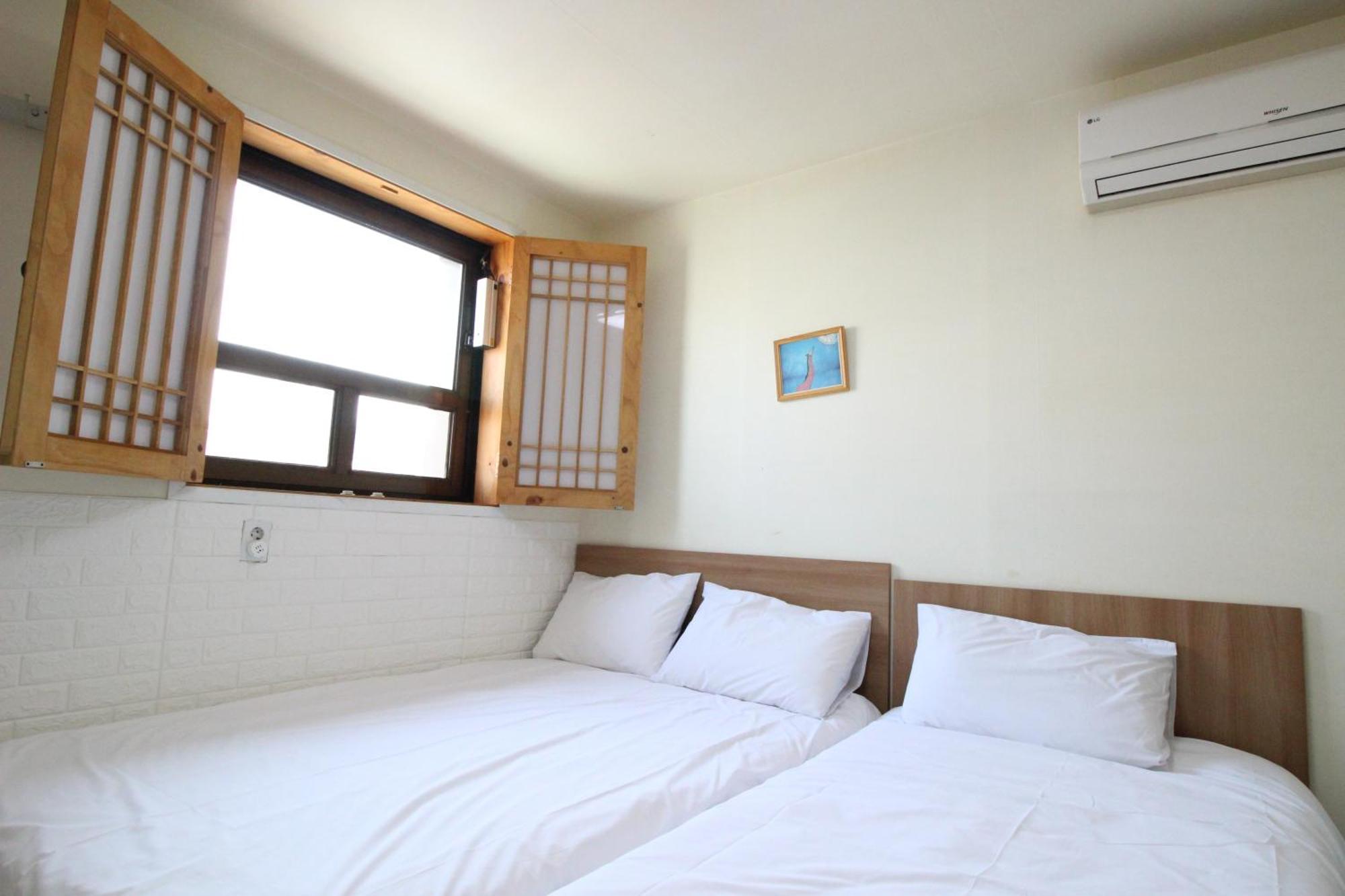 Hotel Golden Park Myeongdong Seoul Exterior photo